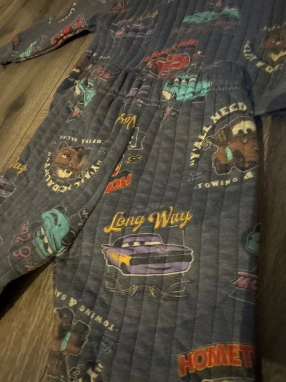 Disney Cars Boys Quilted Pajama Set Size 4 Gray With Colorful Character Print